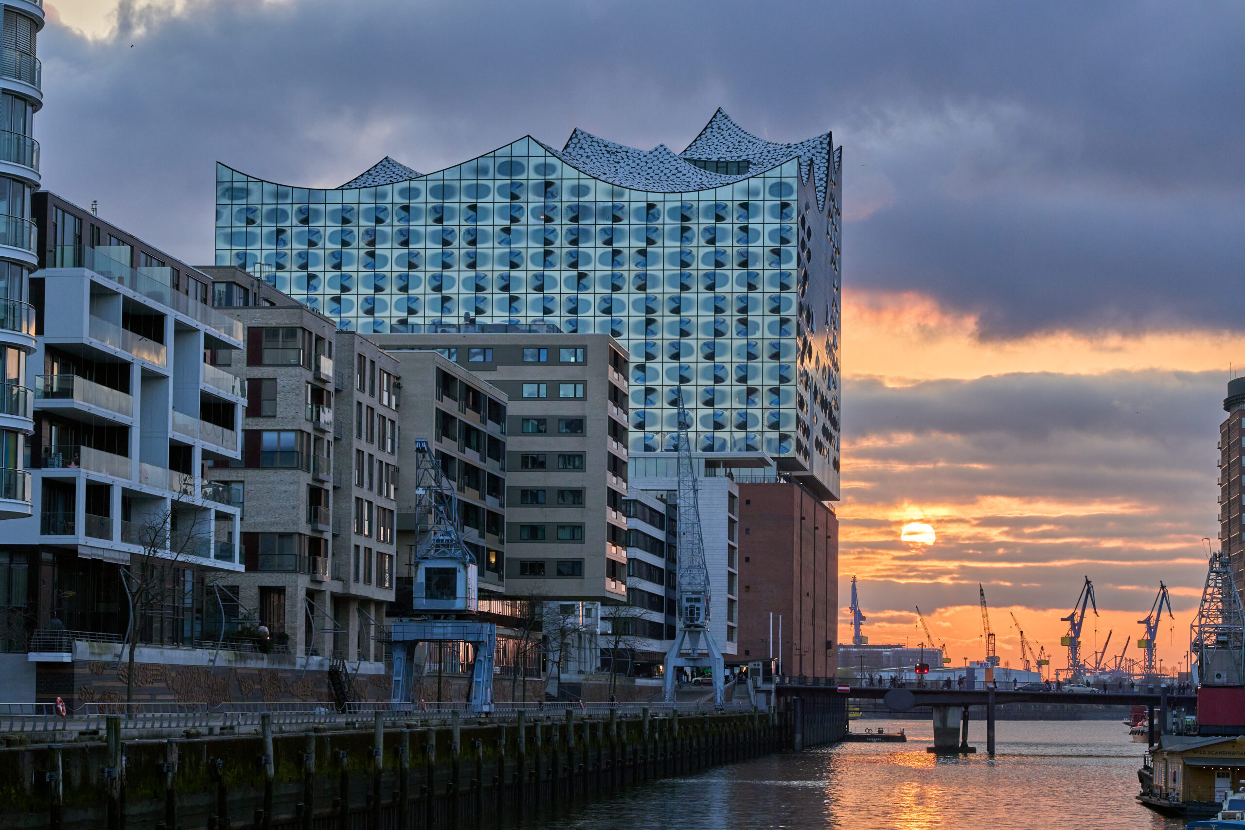 Elbphilharmonie Sonnenuntergang